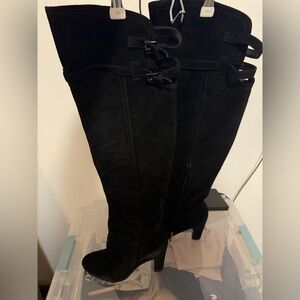 Elegant Black Knee-High Women's Boots